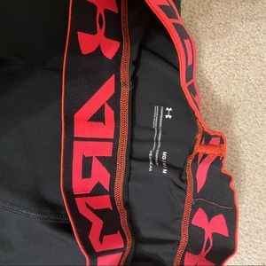 Boys medium leggings